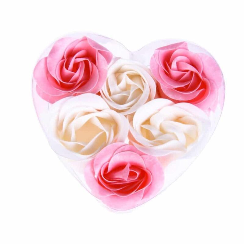 6 flores de jabón en estuche de corazón