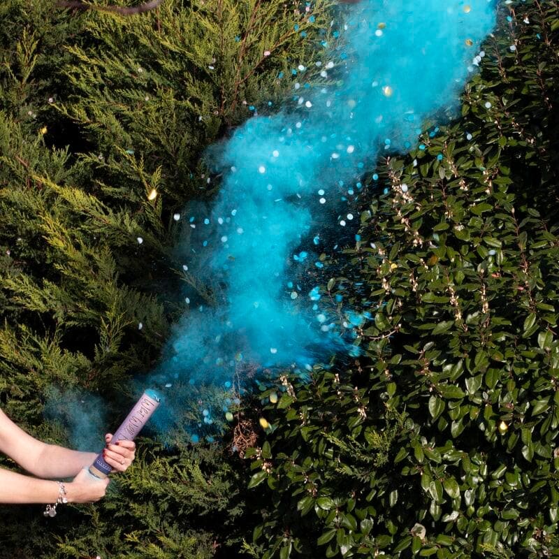 Cañón de confeti y humo azul. Revelación sexo bebé. 30m