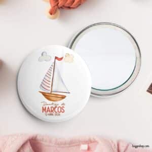 Chapa personalizada para bautizo. Modelo barquito. Imperdible, abridor, espejo, imán chapa espejo personalizada barquito