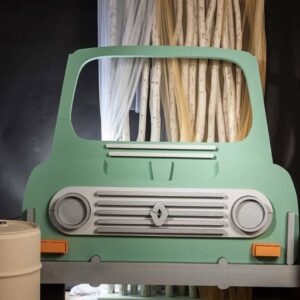 Corcho photocall Renault 4L. 149cm x 145cm