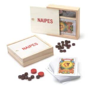 Juego de naipes en mini caja de madera