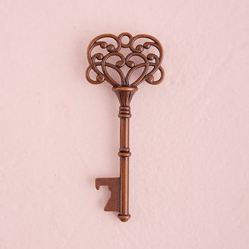 llave abridor vintage bronce con tarjeta kraft