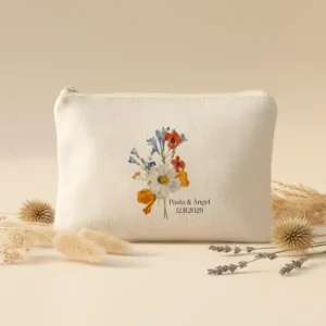 Neceser personalizado para boda con un bonito diseño floral.