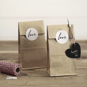 Pack 6 bolsas kraft. 6 pegatinas LOVE de regalo.