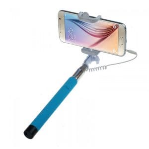 palo de selfie en color azul