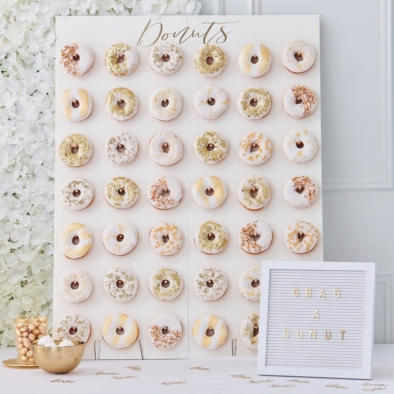 Tabla de donuts para boda. 84cmx64cm. Para 42 donuts. tabla de donuts para boda
