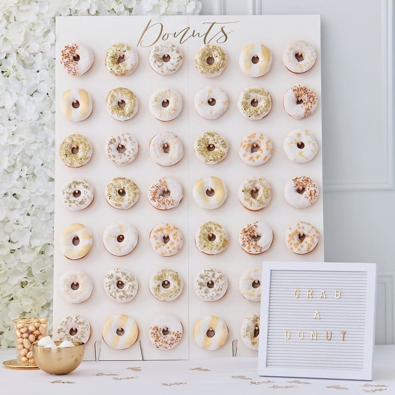Solicitud jurar Arbitraje Tabla de donuts para boda. 84cmx64cm. Para 42 donuts.
