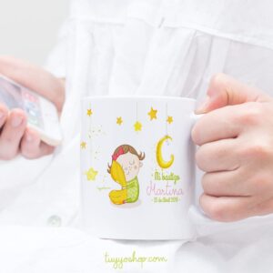 Taza personalizada para bautizo, bebe durmiendo.