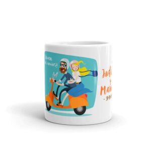 Taza personalizada boda modelo novios en vespa